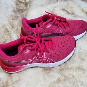 Asics Excite 8